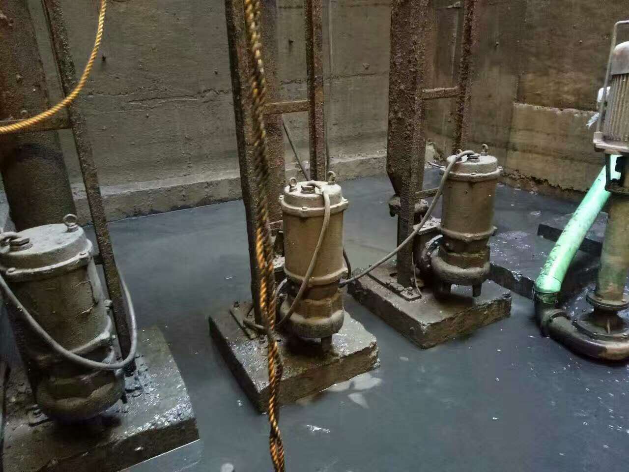 福田污水池清理